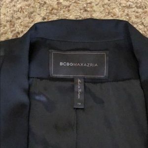 BCBG MaxAzria Open Front High-low Blazer